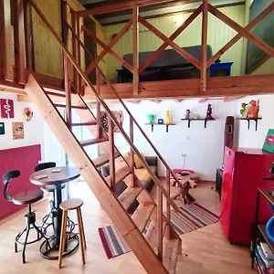 loft-cuplex-in-traditional-casa-patio.hotelsincadiz.net/